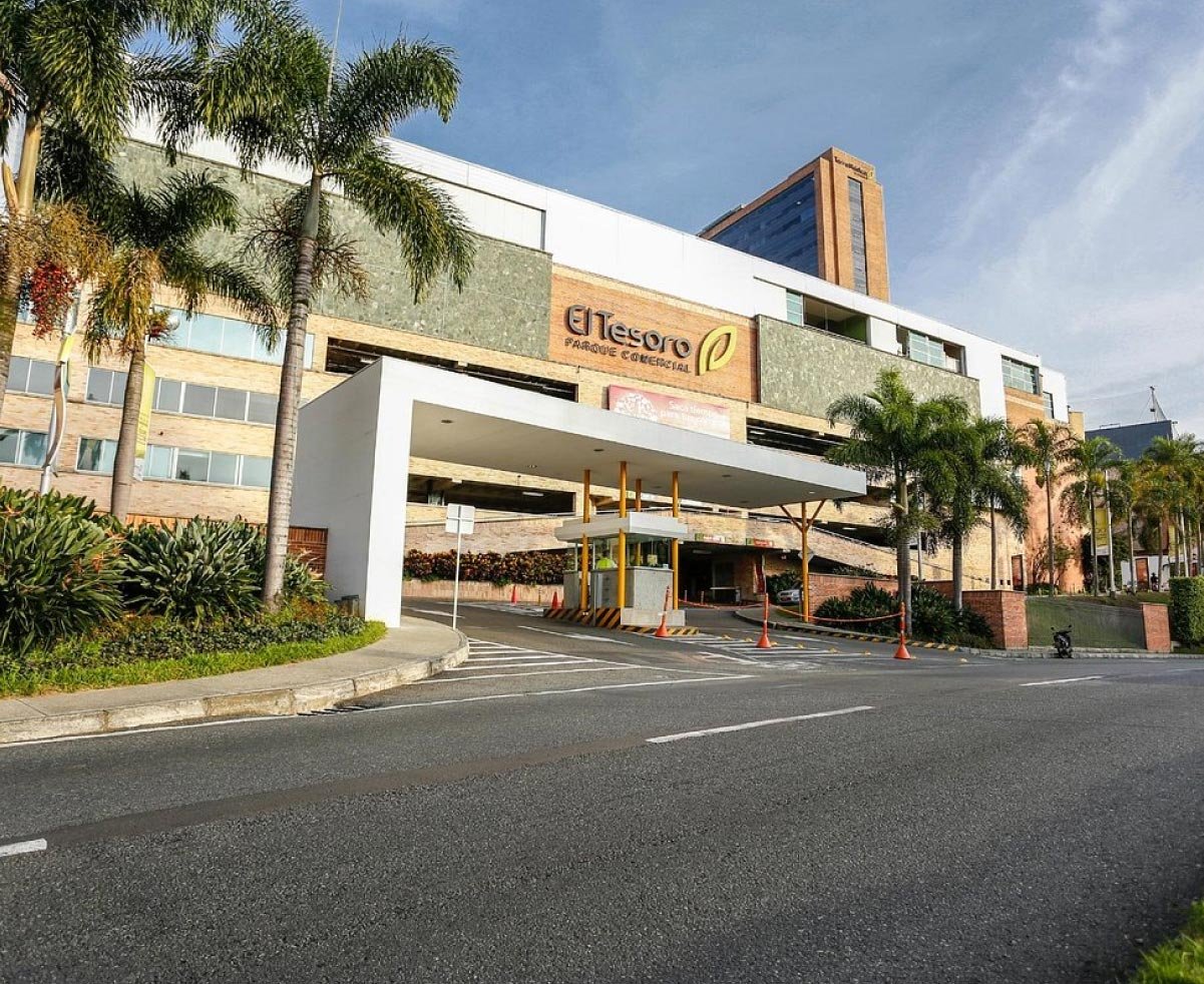 Leyla-&-Delisson-cc-tesoro