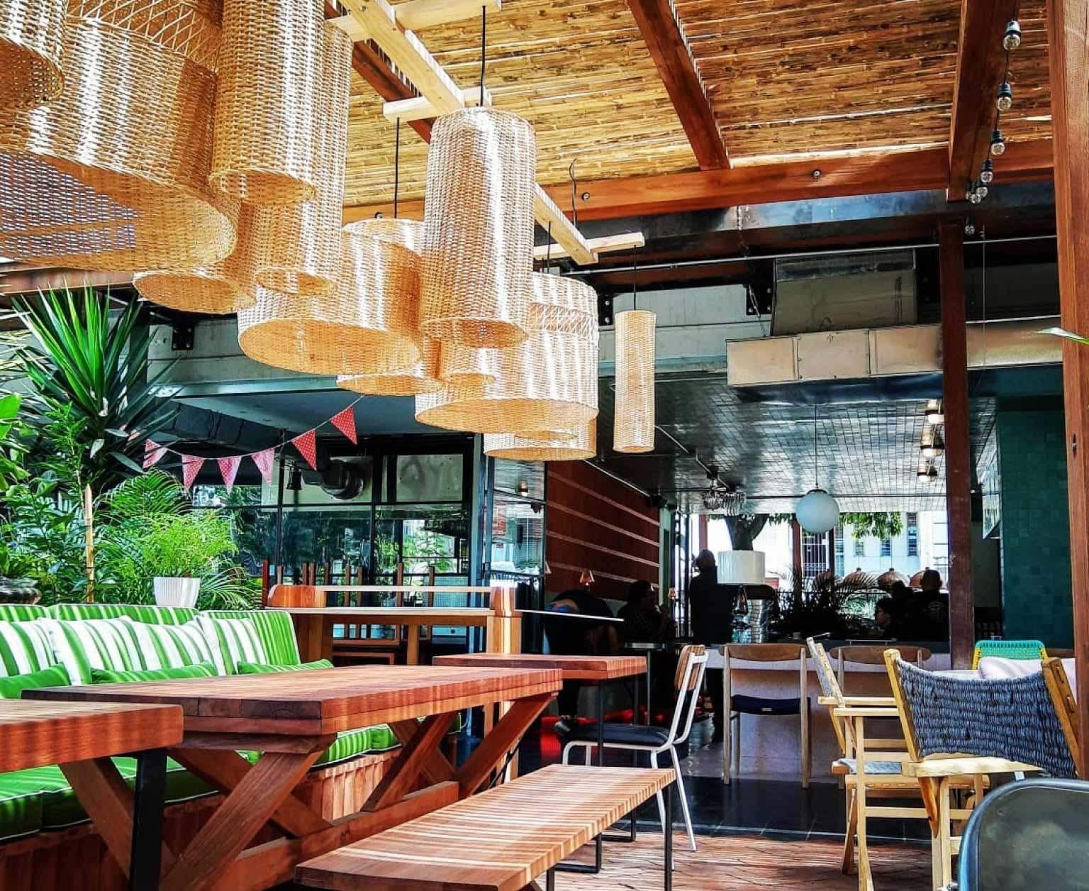 Leyla-&-Delisson-mamasita